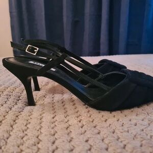 Chic Black Strappy Heels